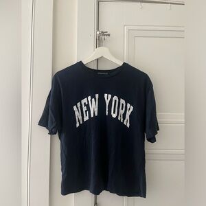 Brandy Melville ‘NEW YORK’ tee - Navy